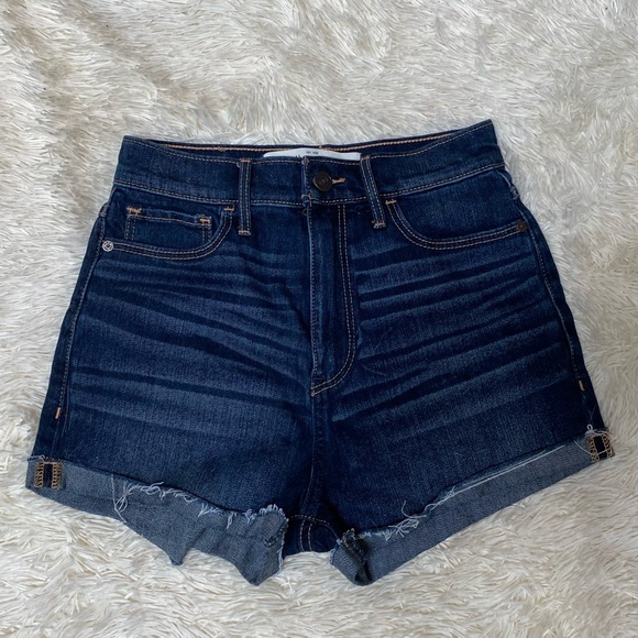 Abercrombie and Fitch High Rise Jean Short - Picture 1 of 3